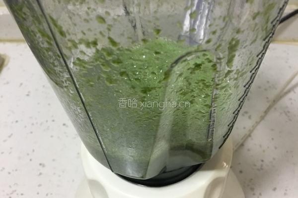 芹菜汁面的做法图解2