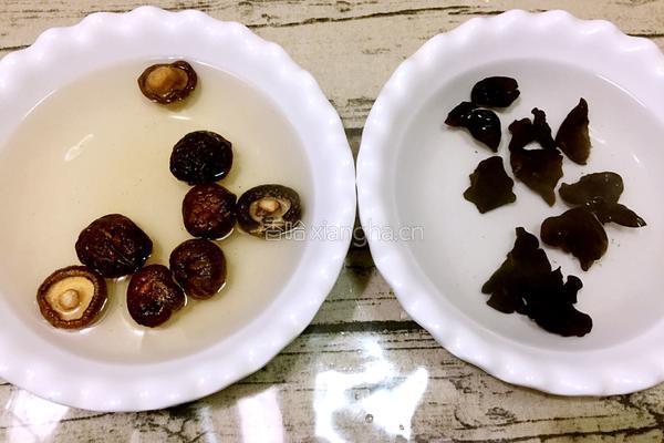 红烧丸子的做法图解2