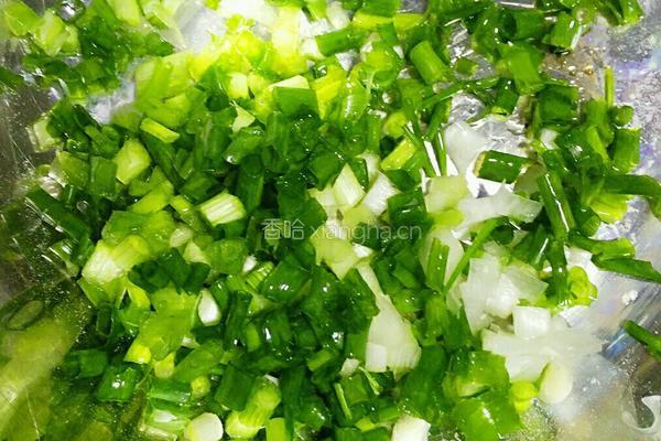 葱花鸡蛋饼的做法图解3