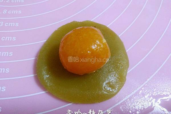 蛋黄酥的做法图解13