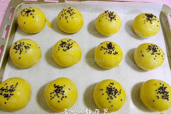 蛋黄酥的做法图解35