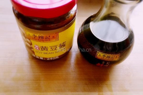 蒜薹炒肉的做法图解1