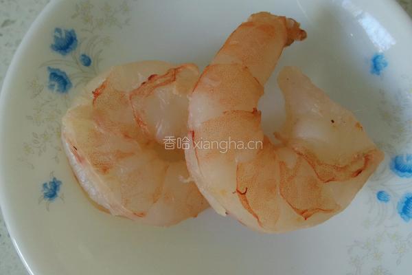 七彩虾仁什锦炒饭的做法图解3