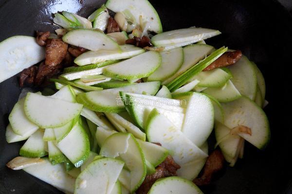 肉炒西葫芦的做法图解6