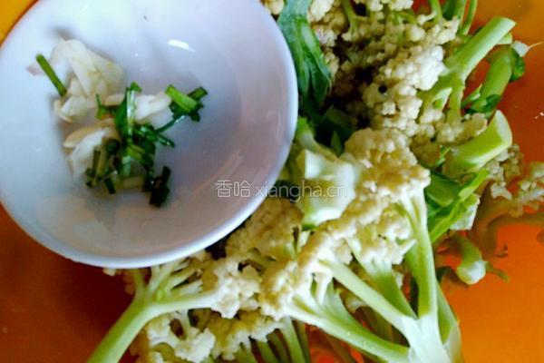 酱汁花菜的做法图解2