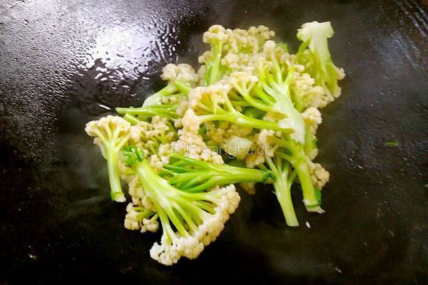 酱汁花菜的做法图解6