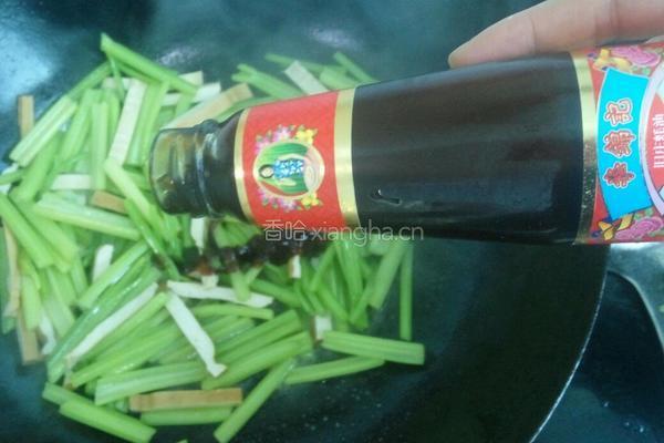 芹菜炒豆干的做法图解9