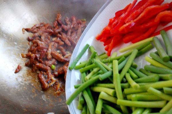 蒜薹炒肉的做法图解10
