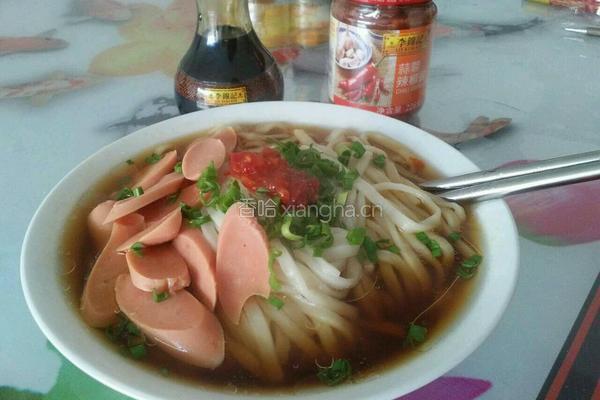 蒜蓉辣酱面条的做法图解11