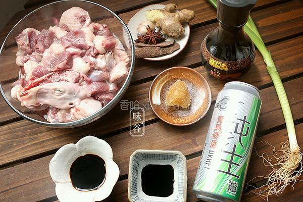 啤酒鸭的做法图解1