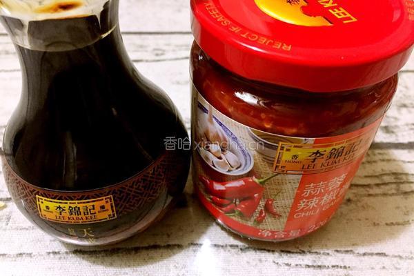 蒜蓉辣椒酱炒五花肉的做法图解1