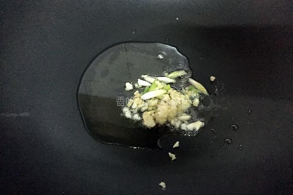 蒜蓉辣椒酱炒五花肉的做法图解3