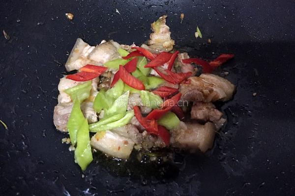 蒜蓉辣椒酱炒五花肉的做法图解6