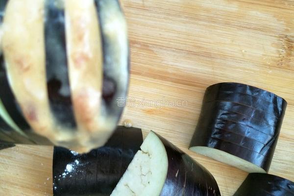 灯笼肉末茄子的做法图解5