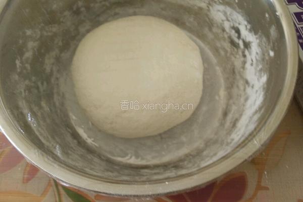 韭菜盒子的做法图解2