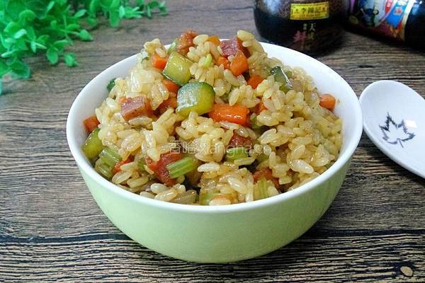 酱油炒饭的做法图解12