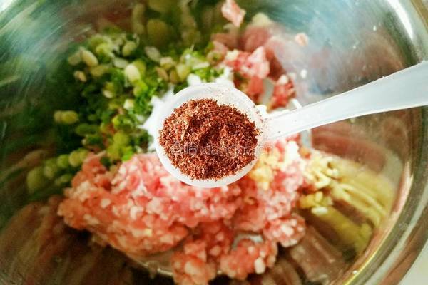 莲藕肉饺子馅的做法图解5
