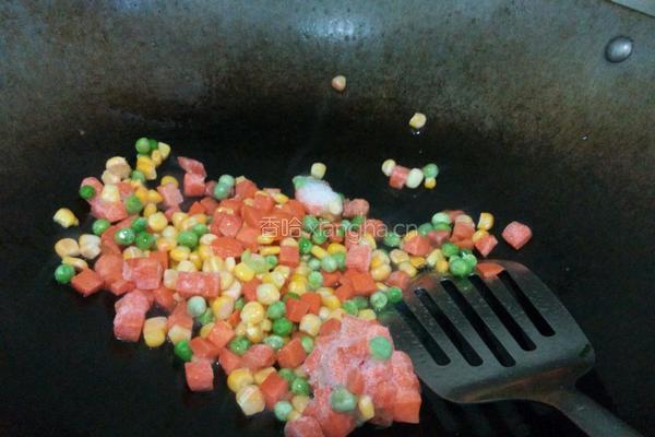 什锦虾仁的做法图解1
