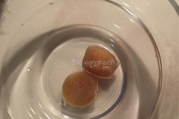 蒜蓉干贝蒸丝瓜的做法图解3