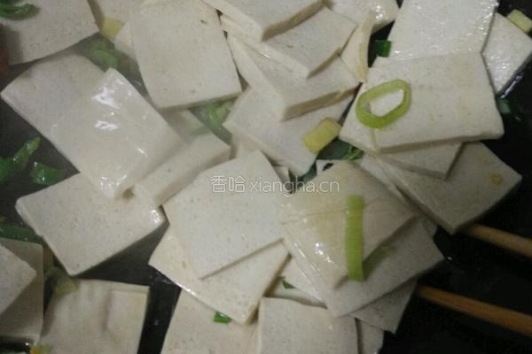 拌饭酱炒千页豆腐的做法图解6