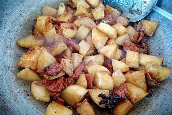 土豆烧肉的做法图解10