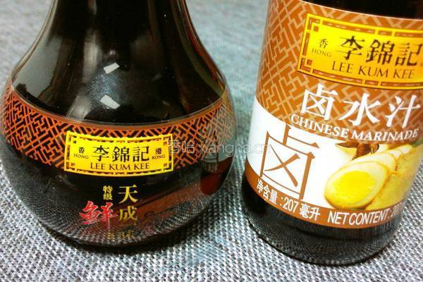 卤水大骨头的做法图解1