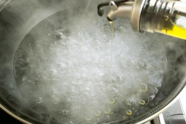 蚝油香菇油菜的做法图解3