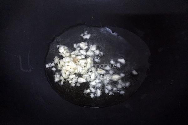 蒜蓉菠菜的做法图解3