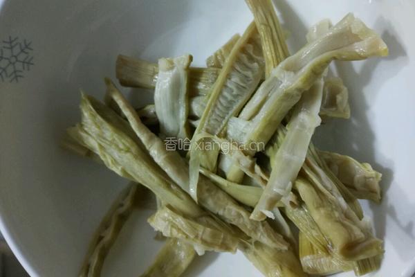 小黄豆炖猪脚肉骨头的做法图解4