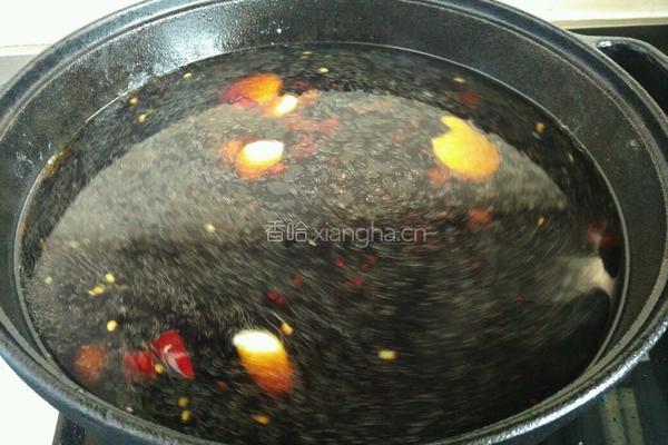 黄豆炖鲫鱼的做法图解6