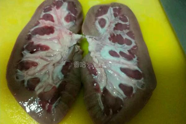 洋葱炒腰花的做法图解2