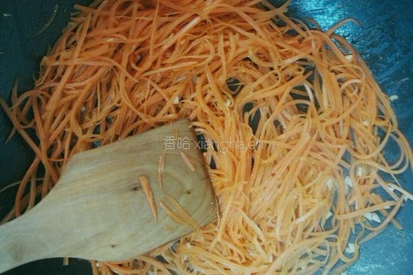 胡萝卜炒鸡胸肉的做法图解4
