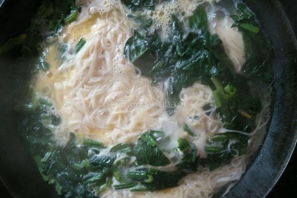 菠菜鸡蛋面的做法图解5