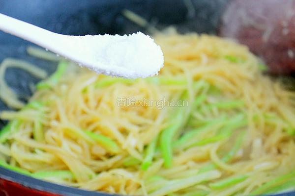 青椒土豆丝的做法图解9