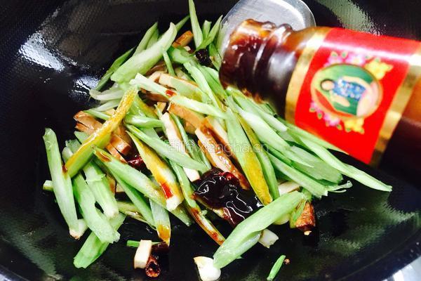 西芹炒豆干的做法图解8