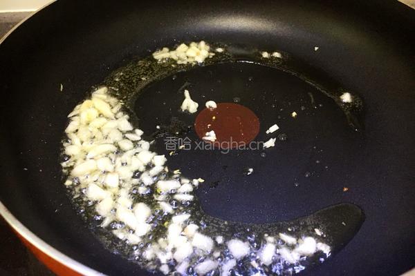 香菇虾皮炒油菜的做法图解5