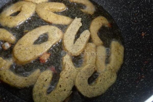 蒜薹炒窝头的做法图解3