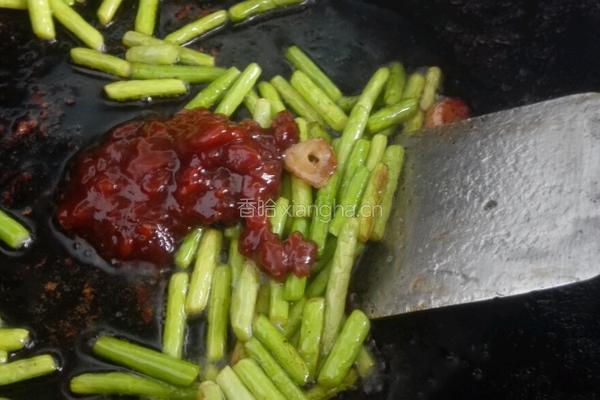 蒜薹炒窝头的做法图解7