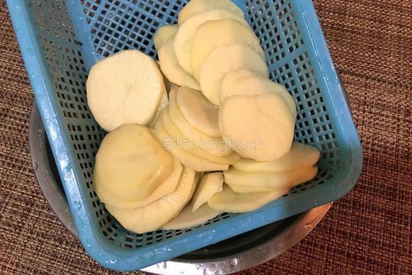 蚝油土豆片的做法图解3