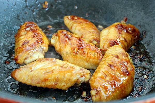 蚝油闷鸡翅的做法图解9