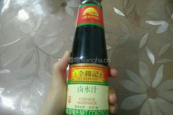 板栗糖醋肉的做法图解1