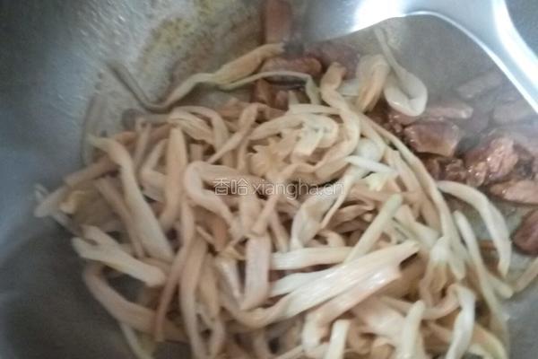黄花菜炒肉的做法图解6