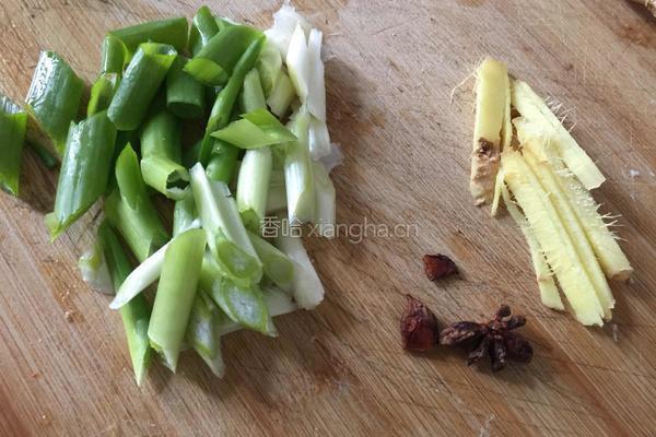 红烧牛肉粉丝的做法图解3
