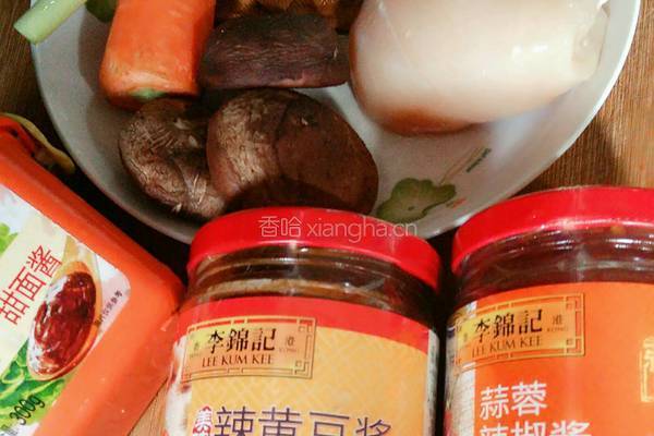 辣酱面的做法图解2