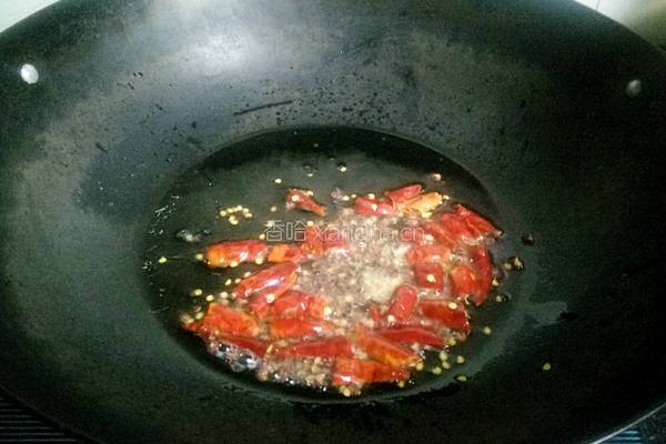 干煸豆角的做法图解4