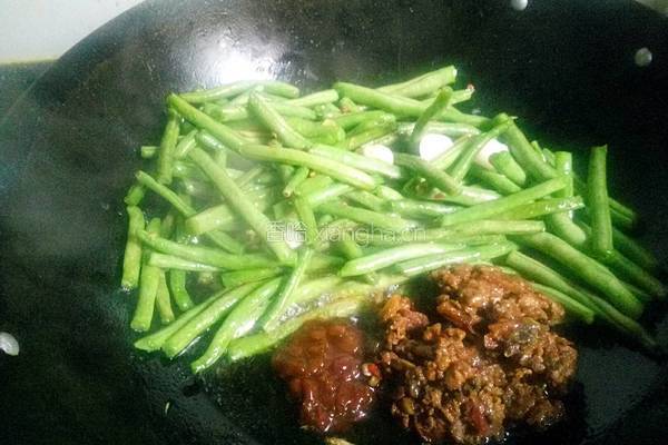 干煸豆角的做法图解11
