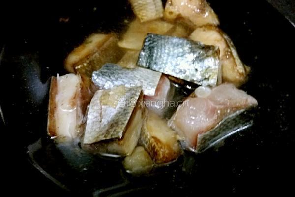 红烧腊鱼的做法图解5