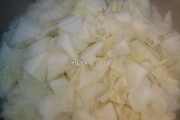 凉拌白菜帮的做法图解1