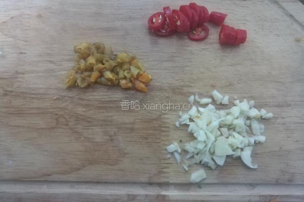 香菜炒牛肉丝的做法图解2