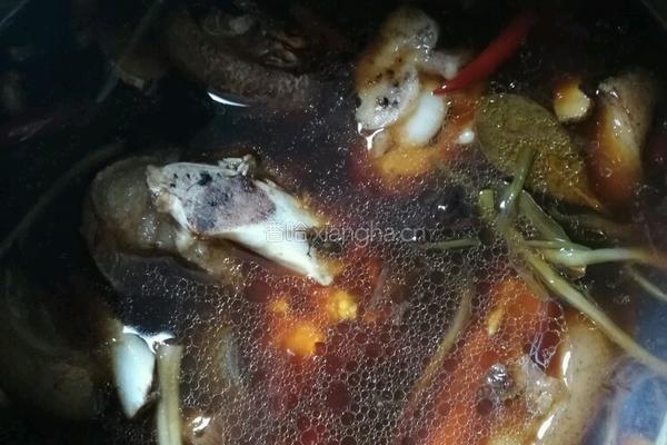 秘制红烧猪蹄的做法图解10